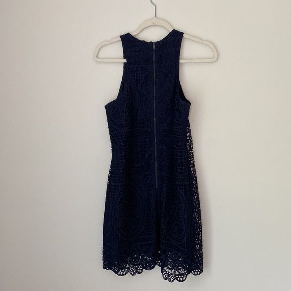 Lovers + Friends Navy Caspian Shift Dress Size Small - Picture 3 of 8